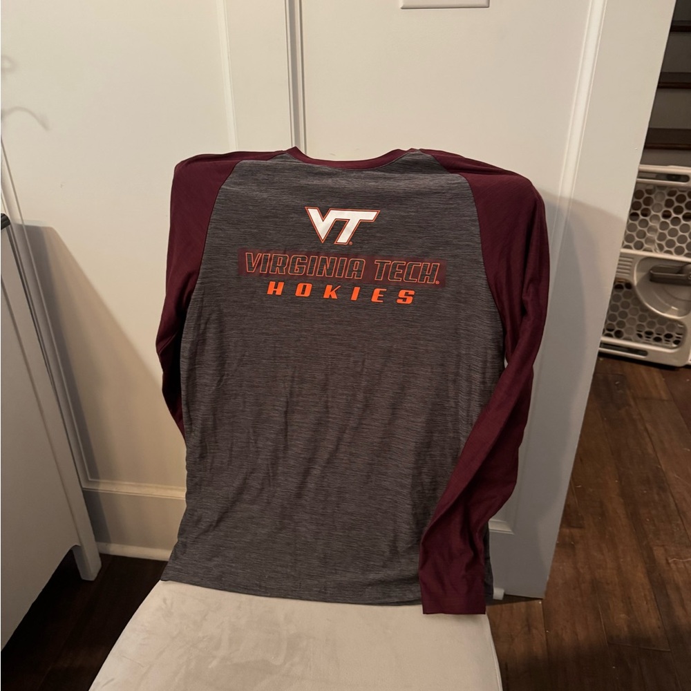Colosseum Gray and Red Long Sleeve Tees
